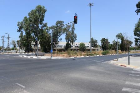 יציאה מרחוב המרכבה לכביש 44
